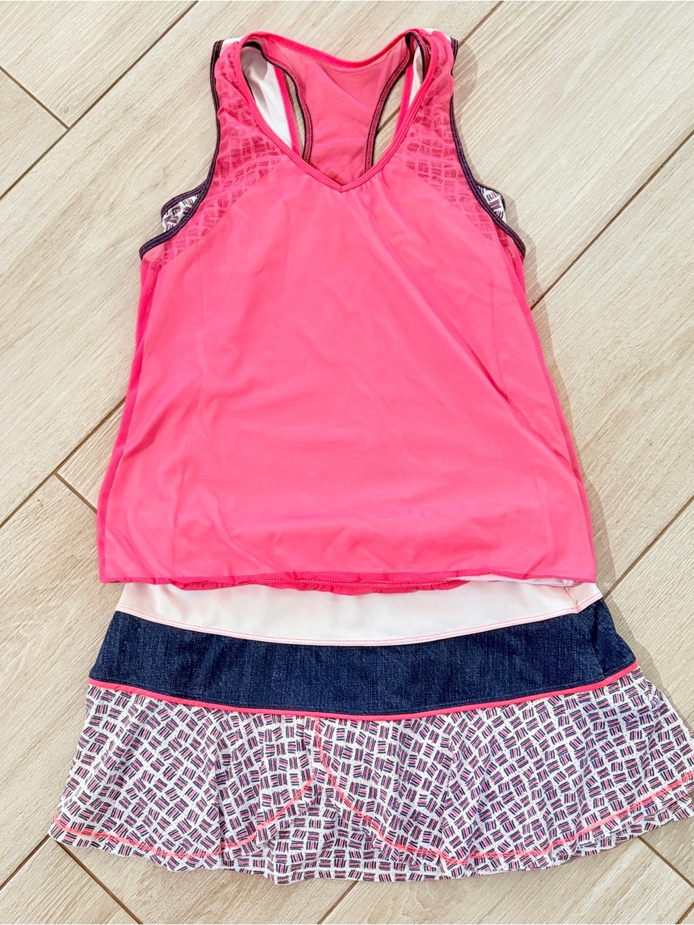 Lucky In Love Geometric Ruffle Skirt Skort M & Top M  2-piece Tennis Outfit Set